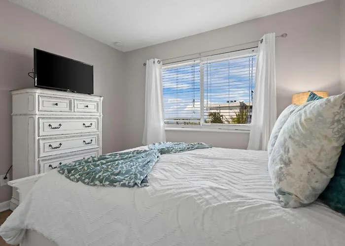 Apartment Plantation East #2212 *